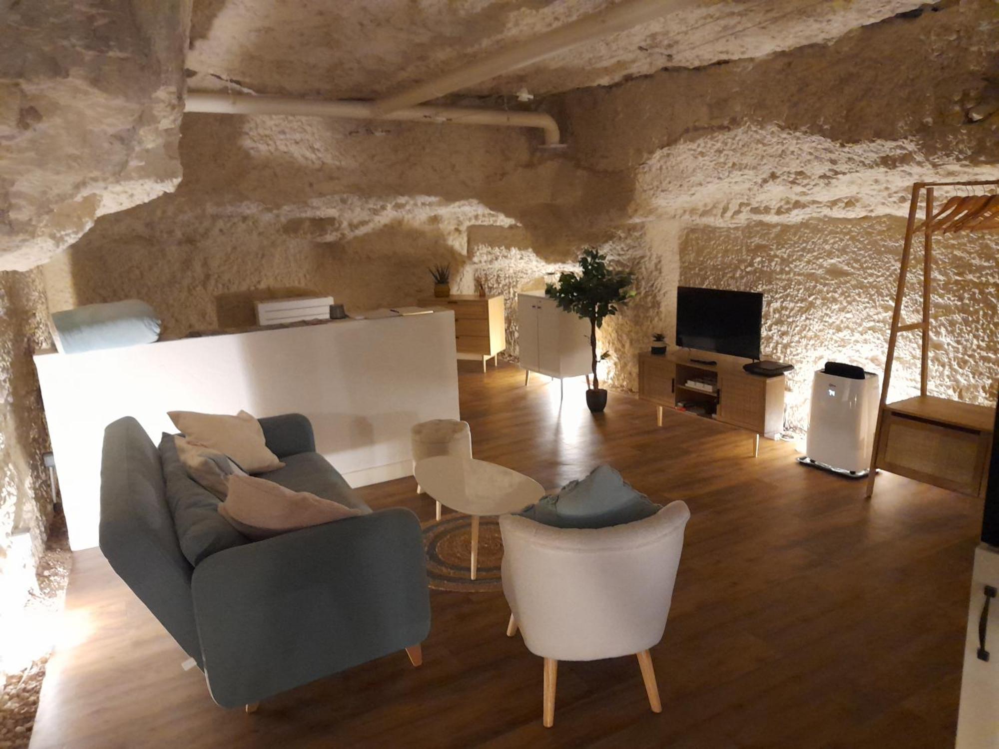La Grotte Du Bonheur Apartment Cangey Ngoại thất bức ảnh