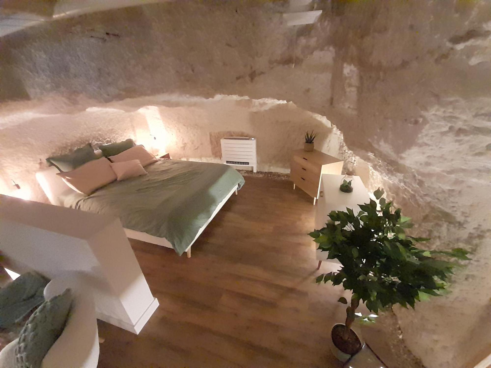 La Grotte Du Bonheur Apartment Cangey Ngoại thất bức ảnh