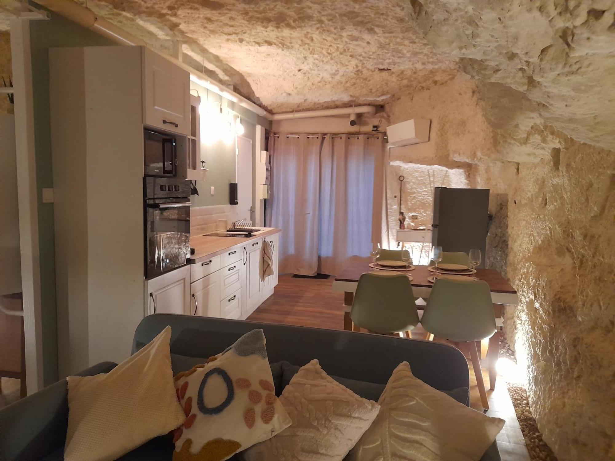 La Grotte Du Bonheur Apartment Cangey Ngoại thất bức ảnh